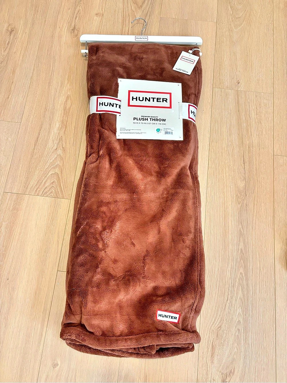 Hunter Plush Throw Brown NWT